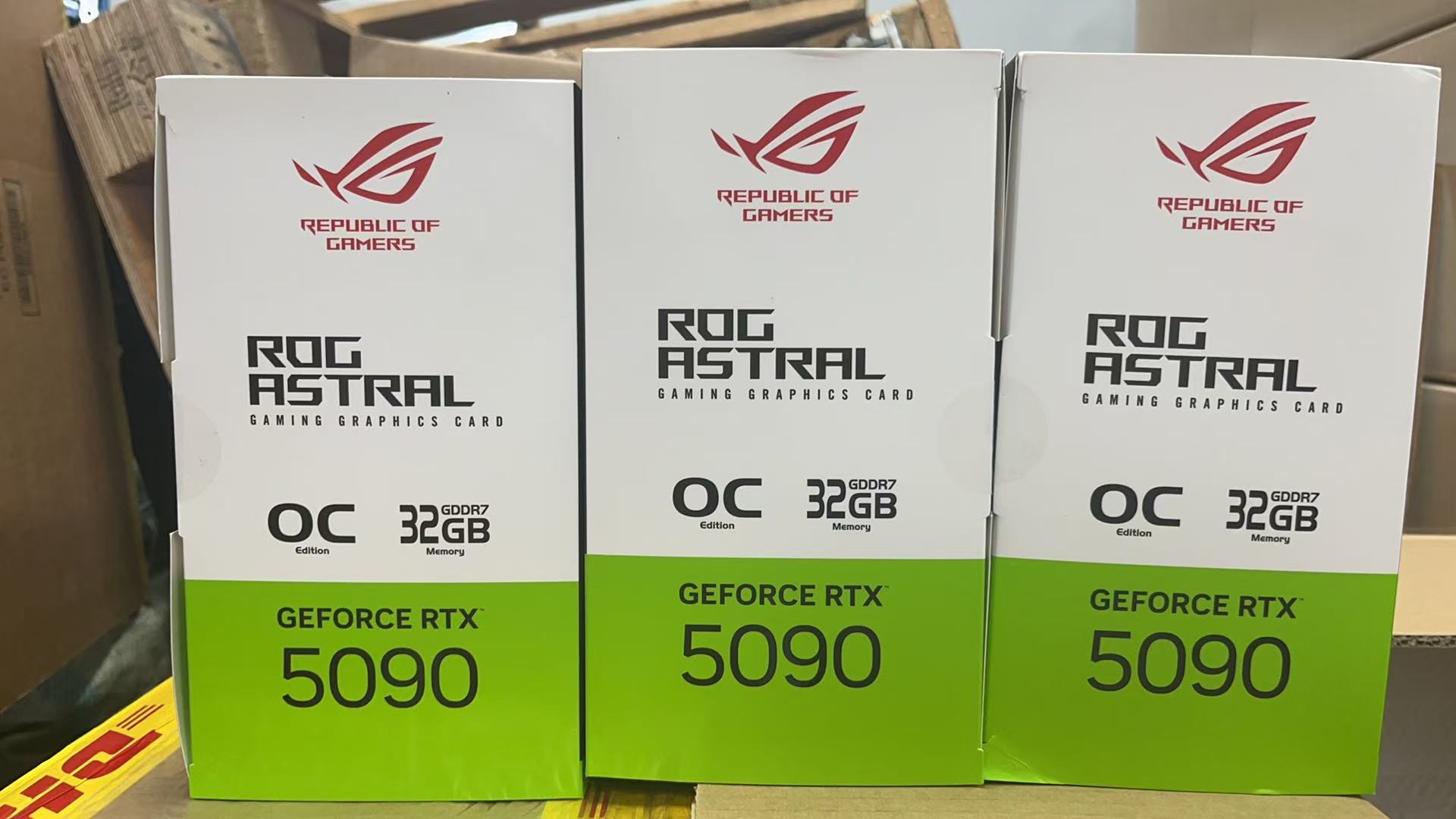 NVIDIA GeForce RTX 5090 NVIDIA GeForce RTX 5090