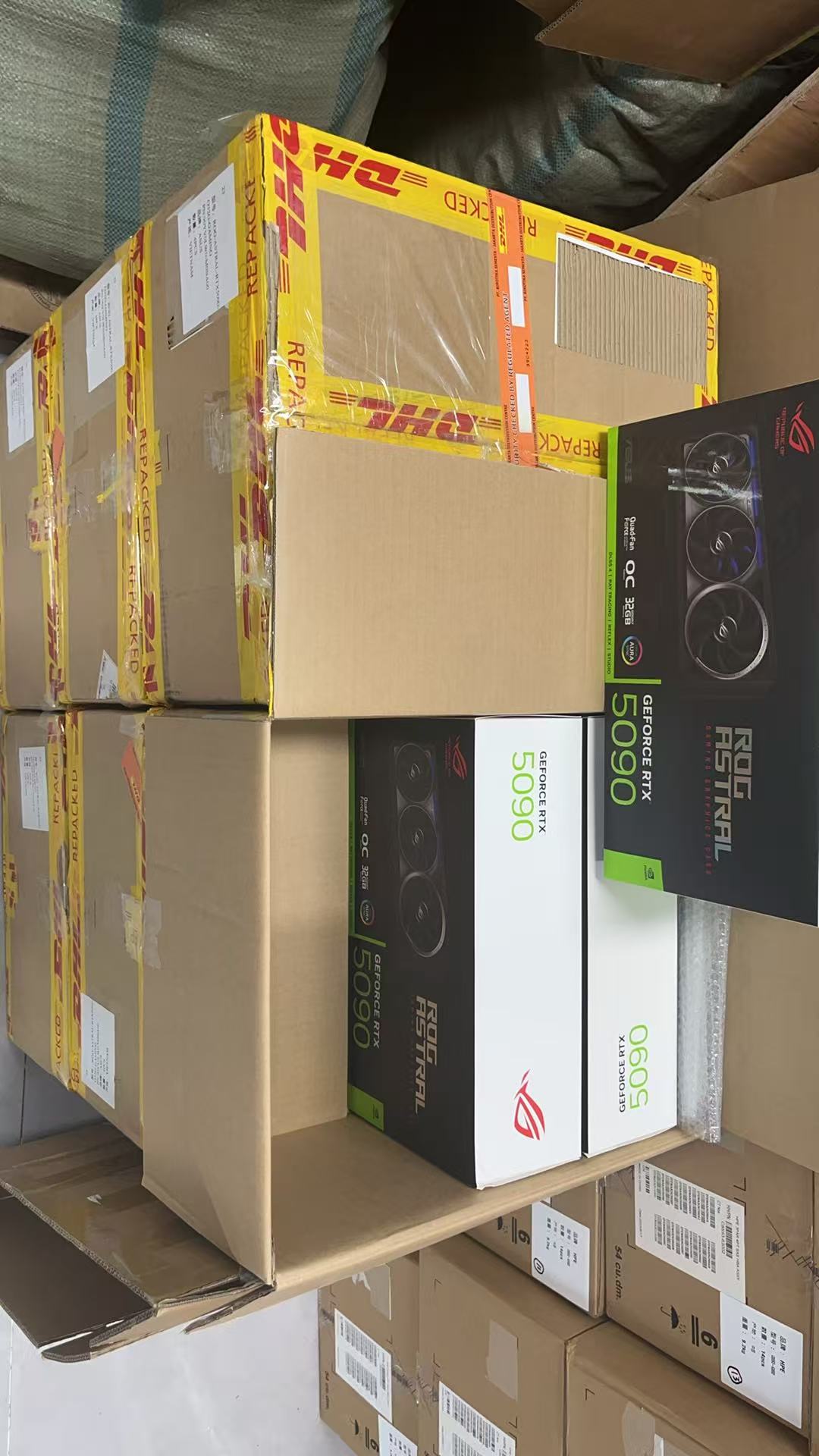 NVIDIA GeForce RTX 5090 NVIDIA GeForce RTX 5090